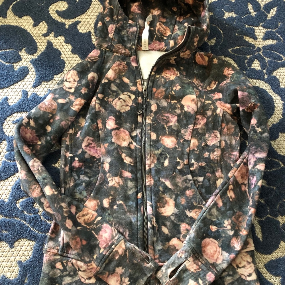 Lululemon scuba sweatshirt